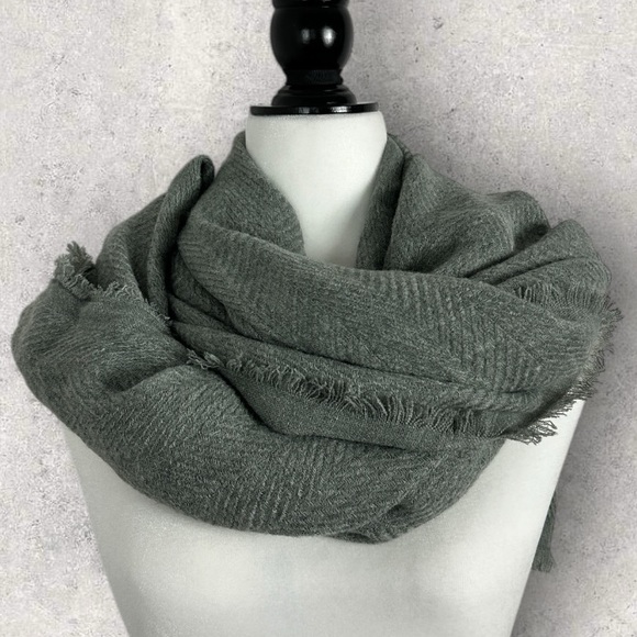 Nordstrom Treasure Bond Herringbone Burlap Scarf Light Grey Heather Rectangle - Picture 6 of 13